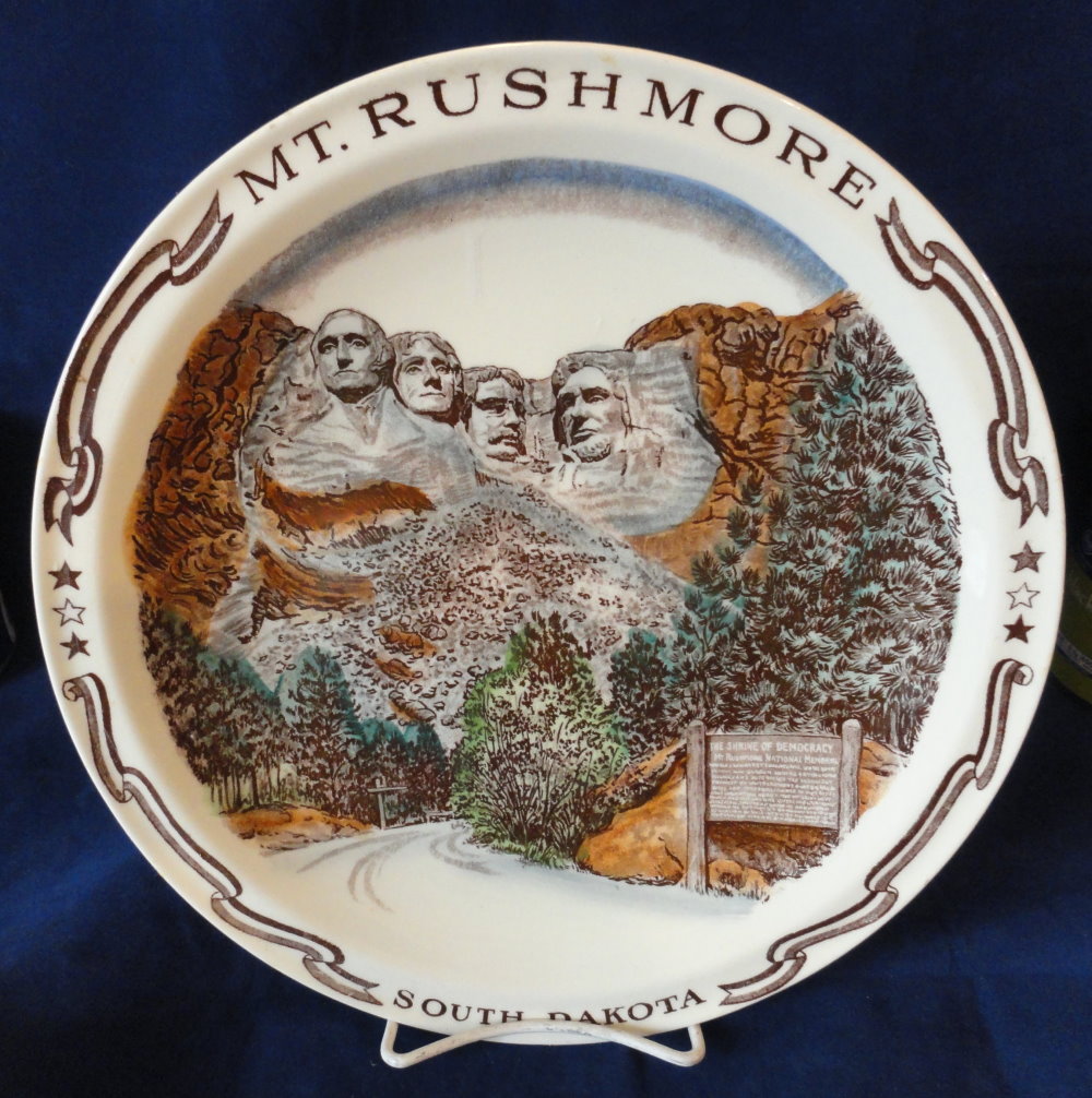 Vernon Kilns Souvenir Plate - Mt. Rushmore, Keystone, South Dakota