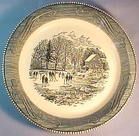 Currier & Ives Early Winter 10" Pie Baker Currier & Ives Early Winter 10" Pie Baker